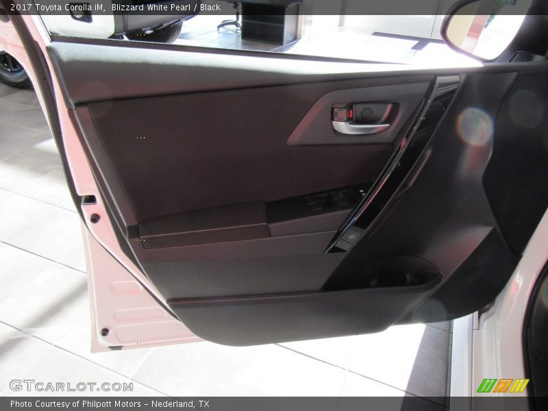 Blizzard White Pearl / Black 2017 Toyota Corolla iM