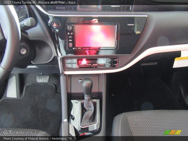 Blizzard White Pearl / Black 2017 Toyota Corolla iM