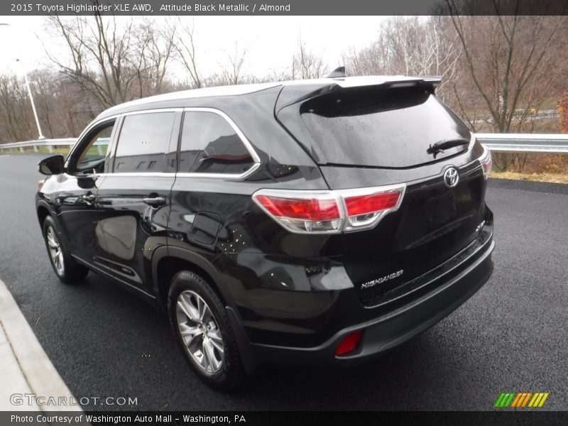 Attitude Black Metallic / Almond 2015 Toyota Highlander XLE AWD