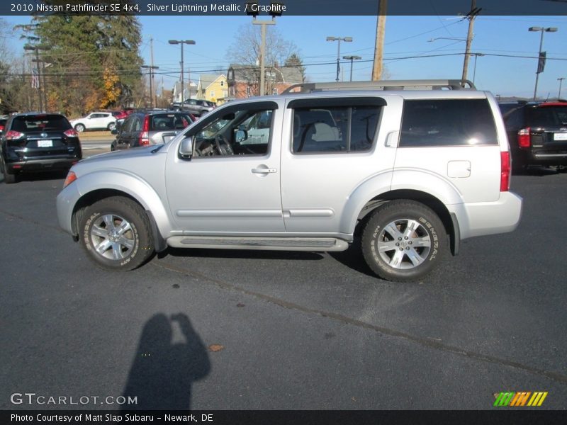 Silver Lightning Metallic / Graphite 2010 Nissan Pathfinder SE 4x4