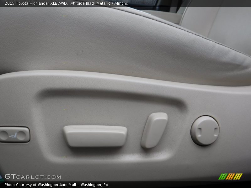 Attitude Black Metallic / Almond 2015 Toyota Highlander XLE AWD