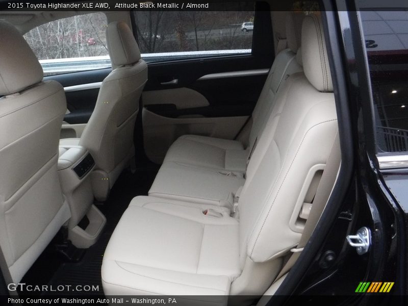 Attitude Black Metallic / Almond 2015 Toyota Highlander XLE AWD