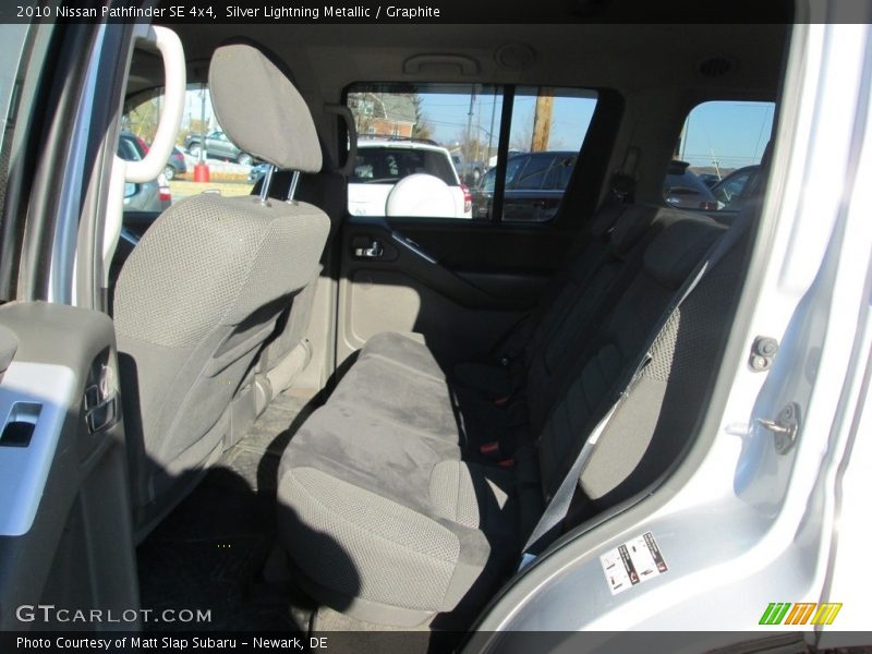 Silver Lightning Metallic / Graphite 2010 Nissan Pathfinder SE 4x4
