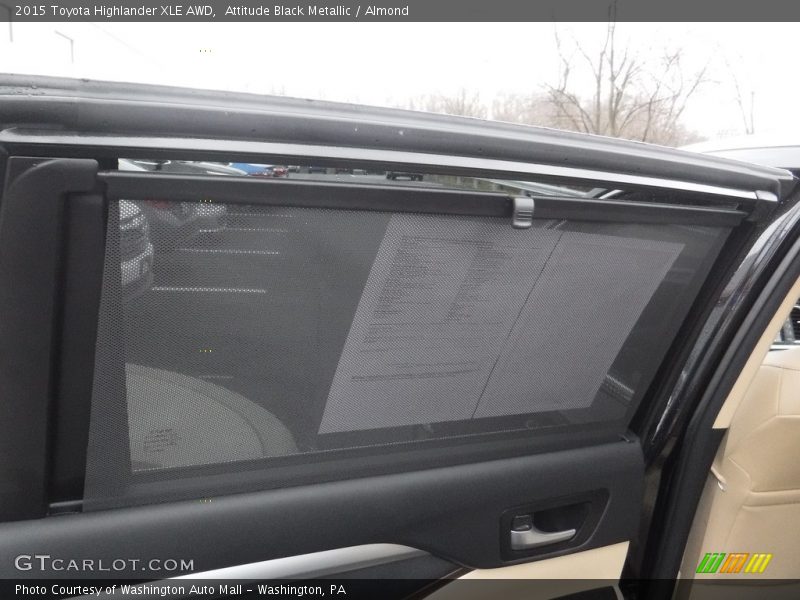 Attitude Black Metallic / Almond 2015 Toyota Highlander XLE AWD
