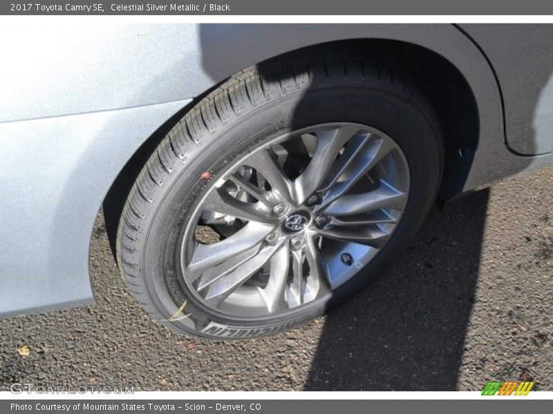 Celestial Silver Metallic / Black 2017 Toyota Camry SE