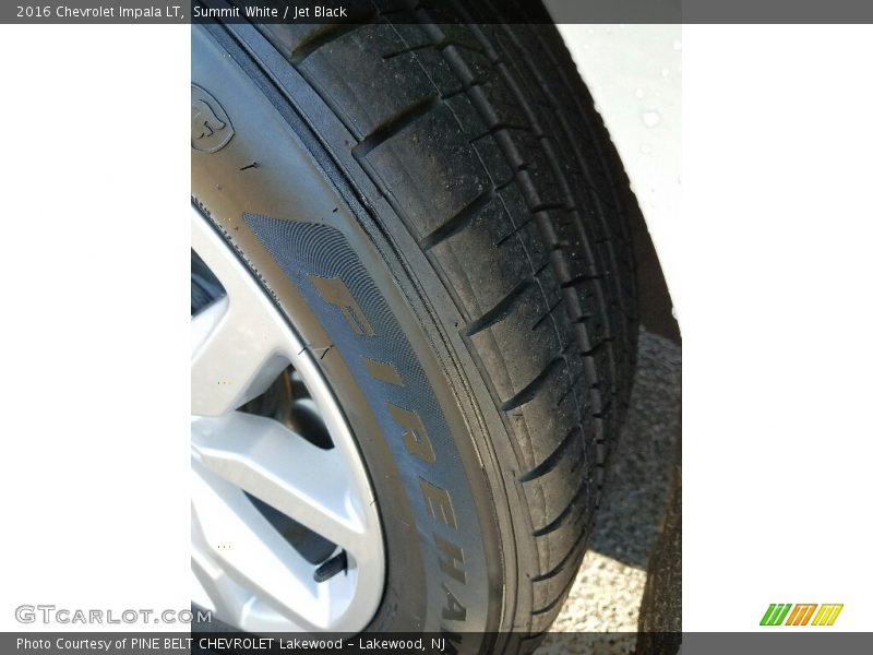 Summit White / Jet Black 2016 Chevrolet Impala LT