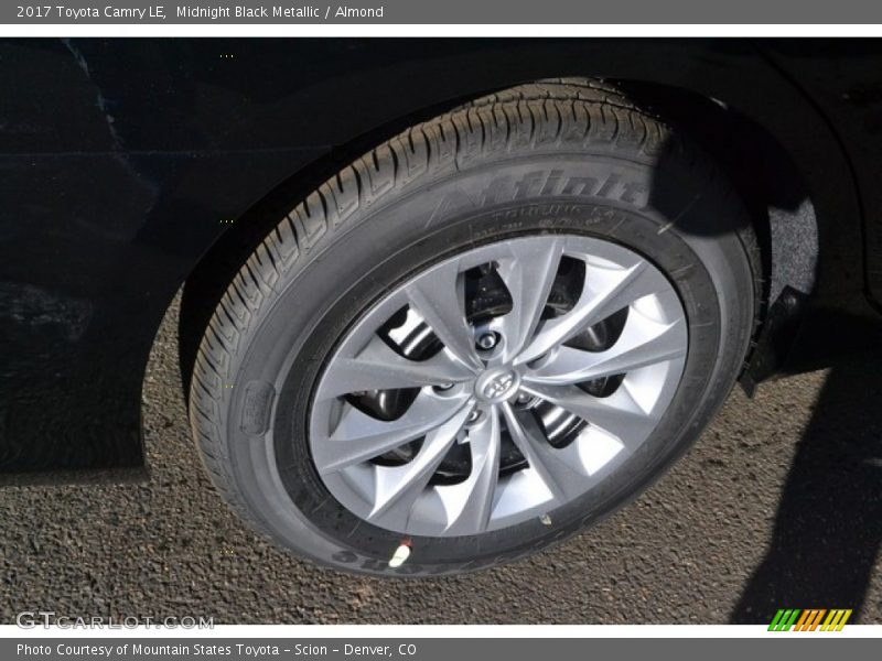 Midnight Black Metallic / Almond 2017 Toyota Camry LE