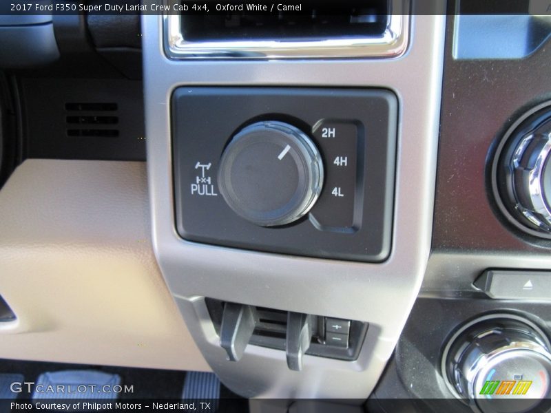 Controls of 2017 F350 Super Duty Lariat Crew Cab 4x4