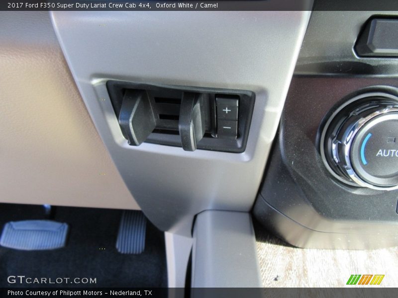 Controls of 2017 F350 Super Duty Lariat Crew Cab 4x4