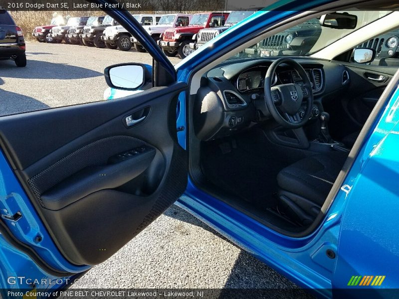 Laser Blue Pearl / Black 2016 Dodge Dart SE