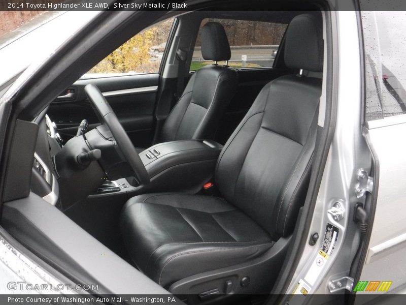 Silver Sky Metallic / Black 2014 Toyota Highlander XLE AWD