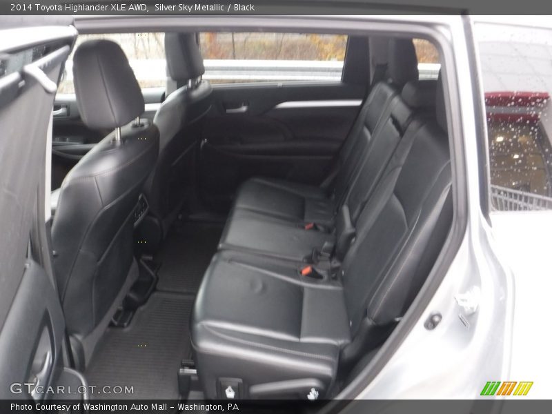 Silver Sky Metallic / Black 2014 Toyota Highlander XLE AWD
