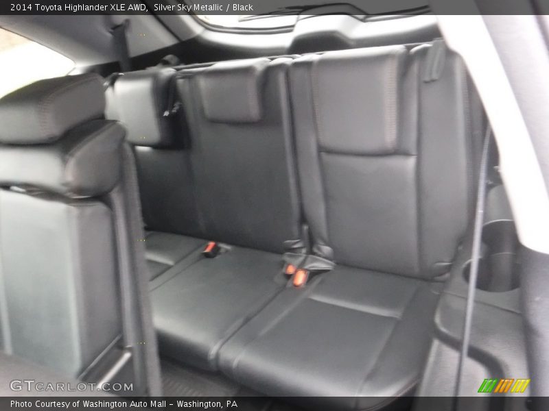 Silver Sky Metallic / Black 2014 Toyota Highlander XLE AWD