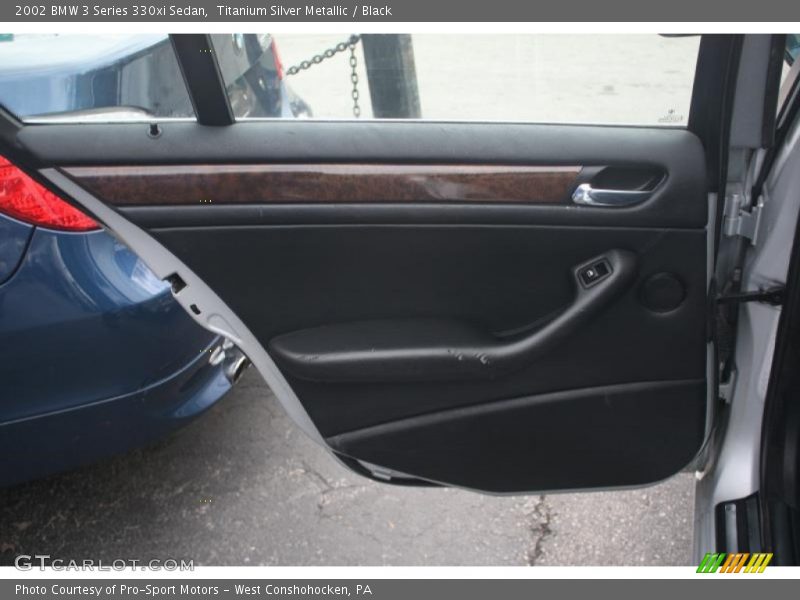 Titanium Silver Metallic / Black 2002 BMW 3 Series 330xi Sedan