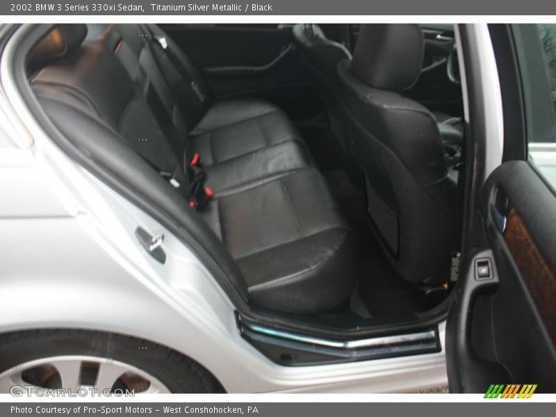 Titanium Silver Metallic / Black 2002 BMW 3 Series 330xi Sedan