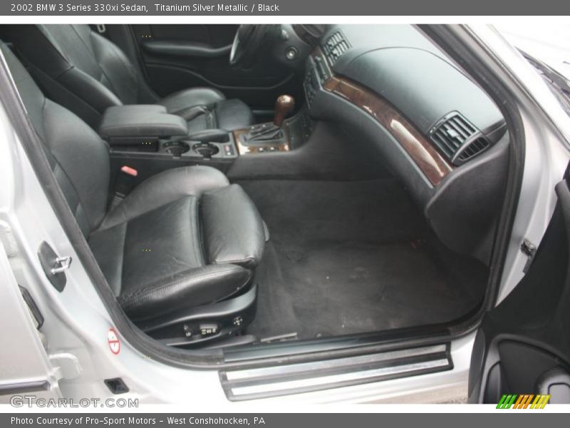 Titanium Silver Metallic / Black 2002 BMW 3 Series 330xi Sedan