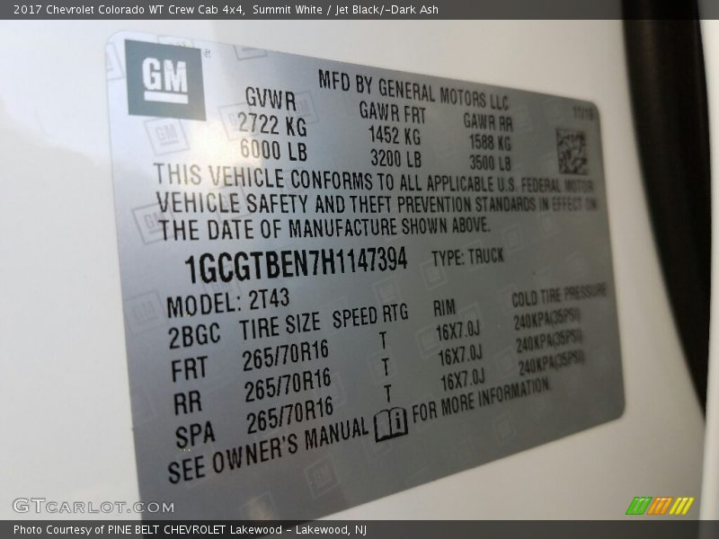 Summit White / Jet Black/­Dark Ash 2017 Chevrolet Colorado WT Crew Cab 4x4