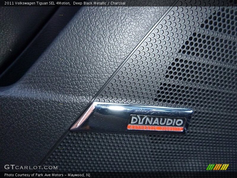 Deep Black Metallic / Charcoal 2011 Volkswagen Tiguan SEL 4Motion