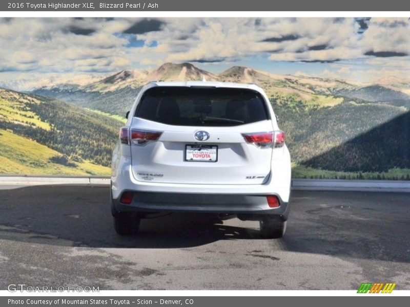 Blizzard Pearl / Ash 2016 Toyota Highlander XLE