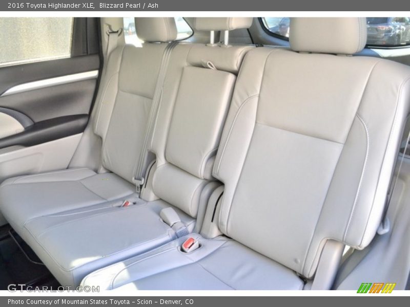 Blizzard Pearl / Ash 2016 Toyota Highlander XLE