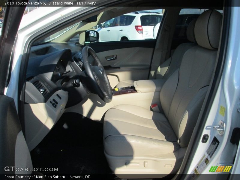 Blizzard White Pearl / Ivory 2010 Toyota Venza V6