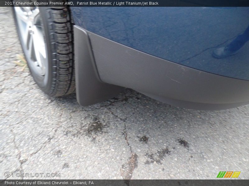 Patriot Blue Metallic / Light Titanium/Jet Black 2017 Chevrolet Equinox Premier AWD