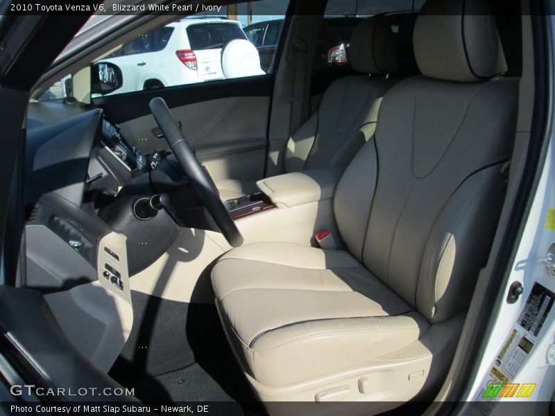 Blizzard White Pearl / Ivory 2010 Toyota Venza V6