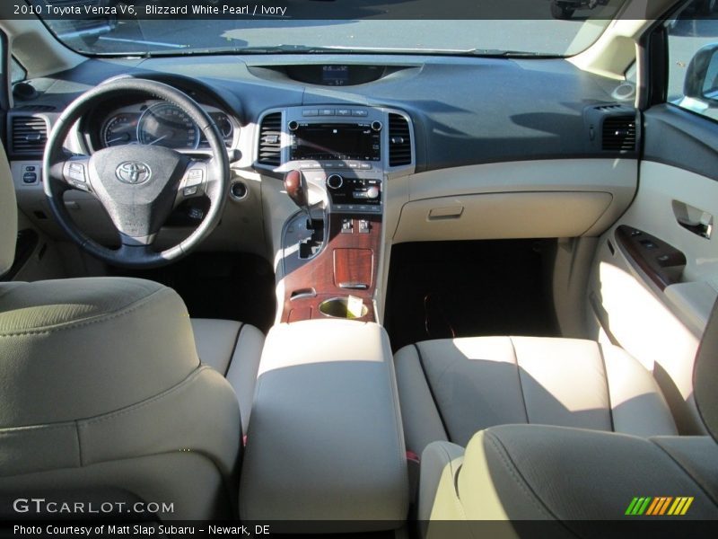 Blizzard White Pearl / Ivory 2010 Toyota Venza V6