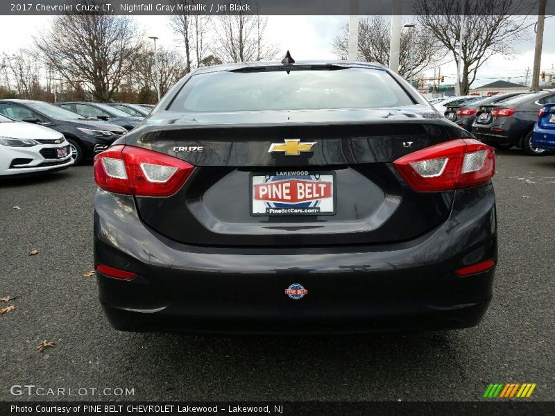 Nightfall Gray Metallic / Jet Black 2017 Chevrolet Cruze LT