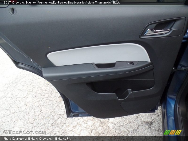 Patriot Blue Metallic / Light Titanium/Jet Black 2017 Chevrolet Equinox Premier AWD