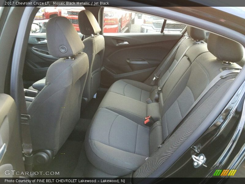 Mosaic Black Metallic / Jet Black 2017 Chevrolet Cruze LT