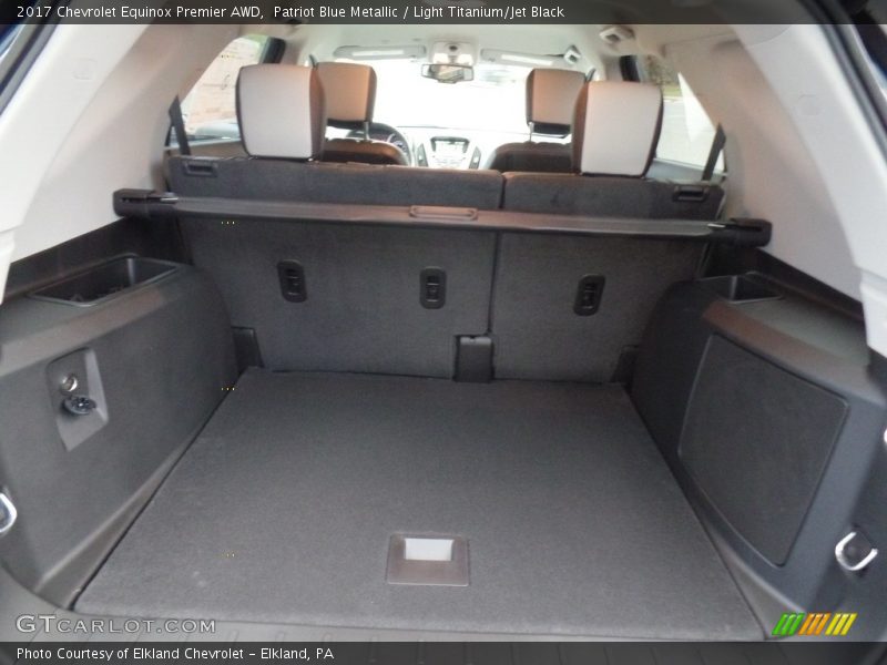 Patriot Blue Metallic / Light Titanium/Jet Black 2017 Chevrolet Equinox Premier AWD