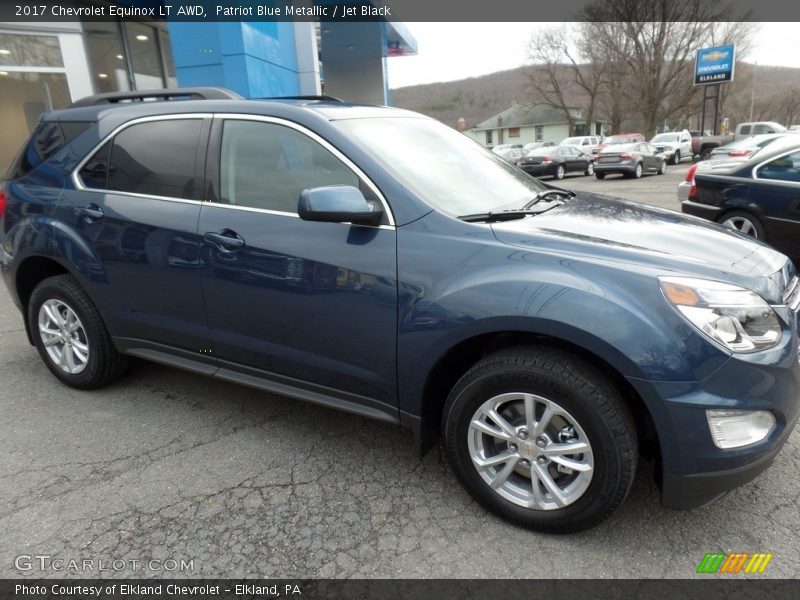 Patriot Blue Metallic / Jet Black 2017 Chevrolet Equinox LT AWD