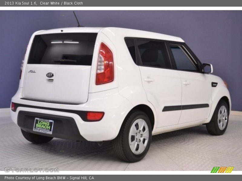 Clear White / Black Cloth 2013 Kia Soul 1.6