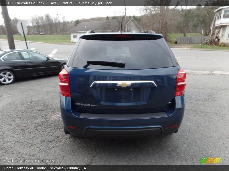 Patriot Blue Metallic / Jet Black 2017 Chevrolet Equinox LT AWD