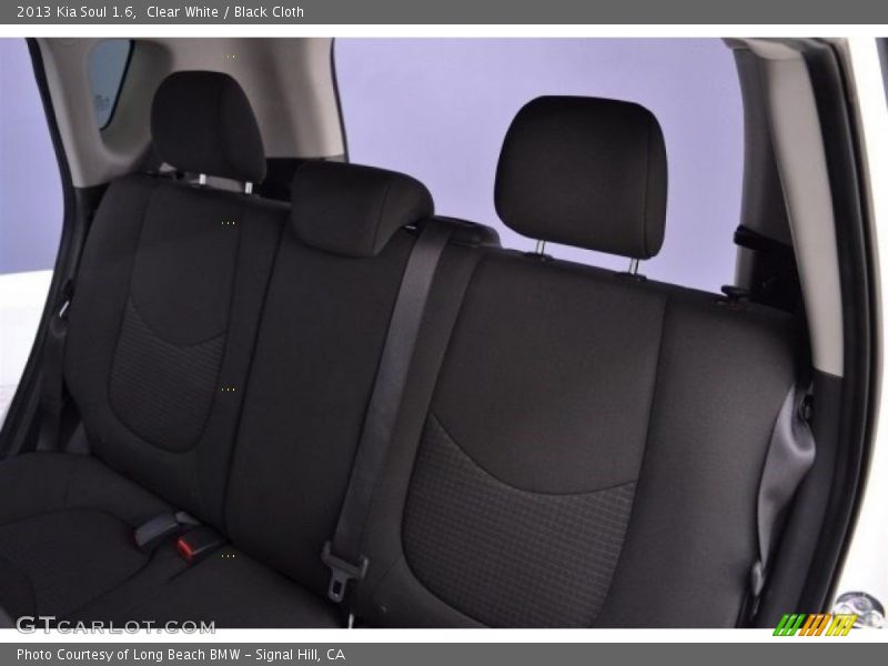 Clear White / Black Cloth 2013 Kia Soul 1.6