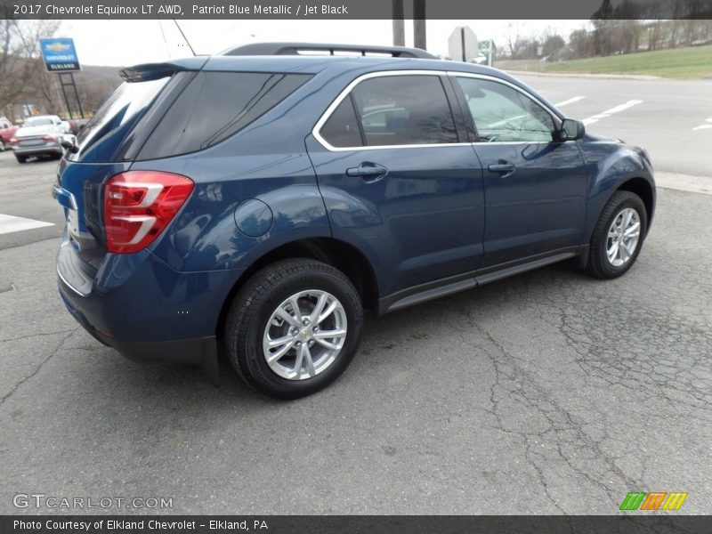 Patriot Blue Metallic / Jet Black 2017 Chevrolet Equinox LT AWD
