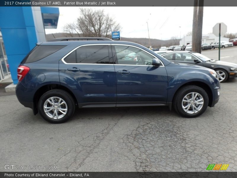 Patriot Blue Metallic / Jet Black 2017 Chevrolet Equinox LT AWD