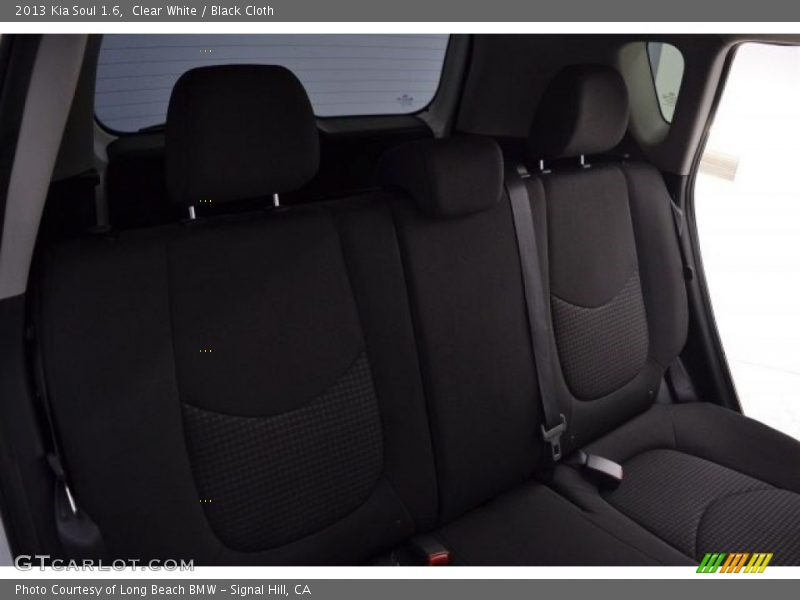 Clear White / Black Cloth 2013 Kia Soul 1.6