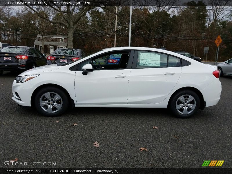 Summit White / Jet Black 2017 Chevrolet Cruze LS