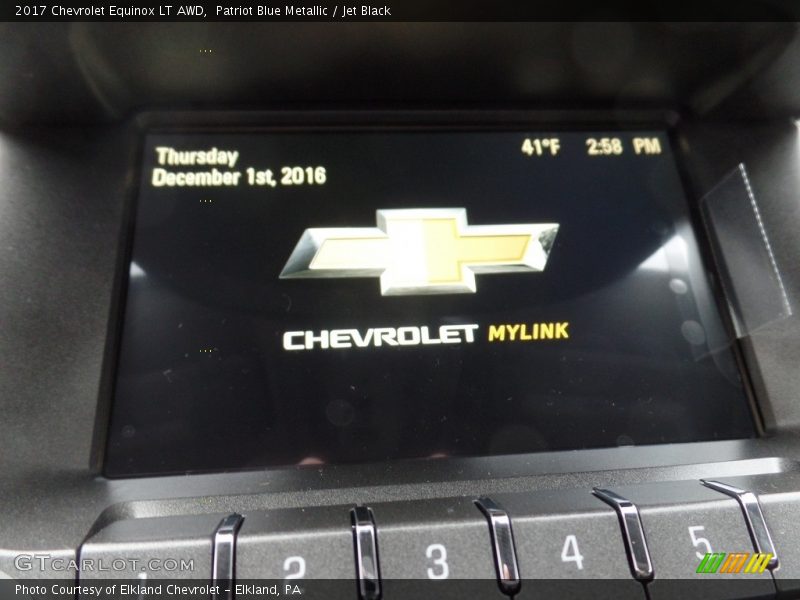 Patriot Blue Metallic / Jet Black 2017 Chevrolet Equinox LT AWD