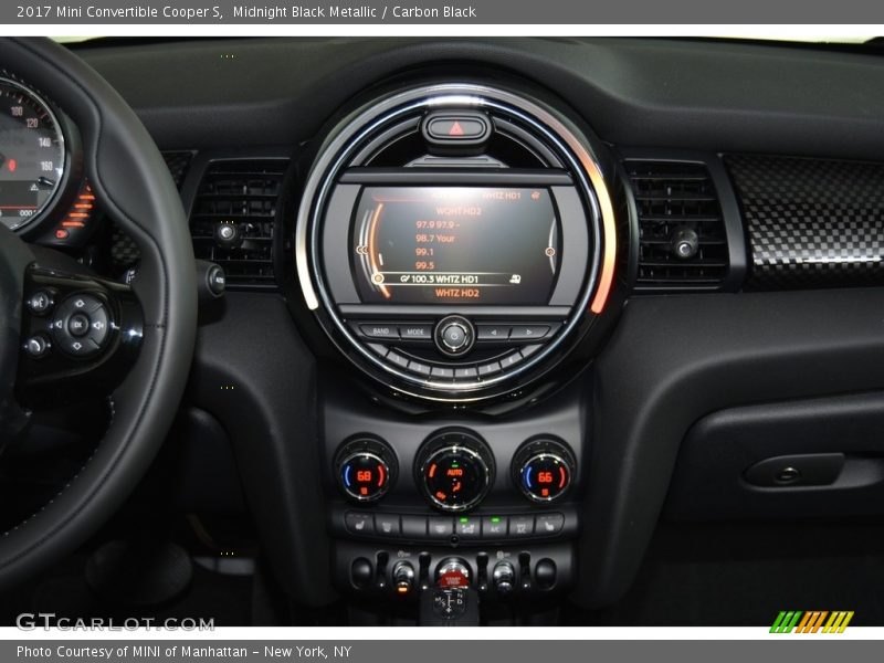 Controls of 2017 Convertible Cooper S