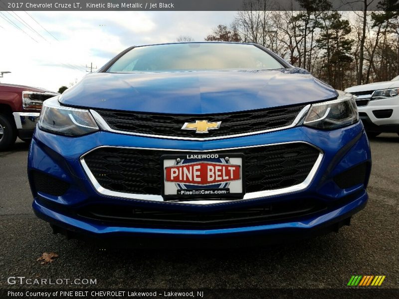 Kinetic Blue Metallic / Jet Black 2017 Chevrolet Cruze LT