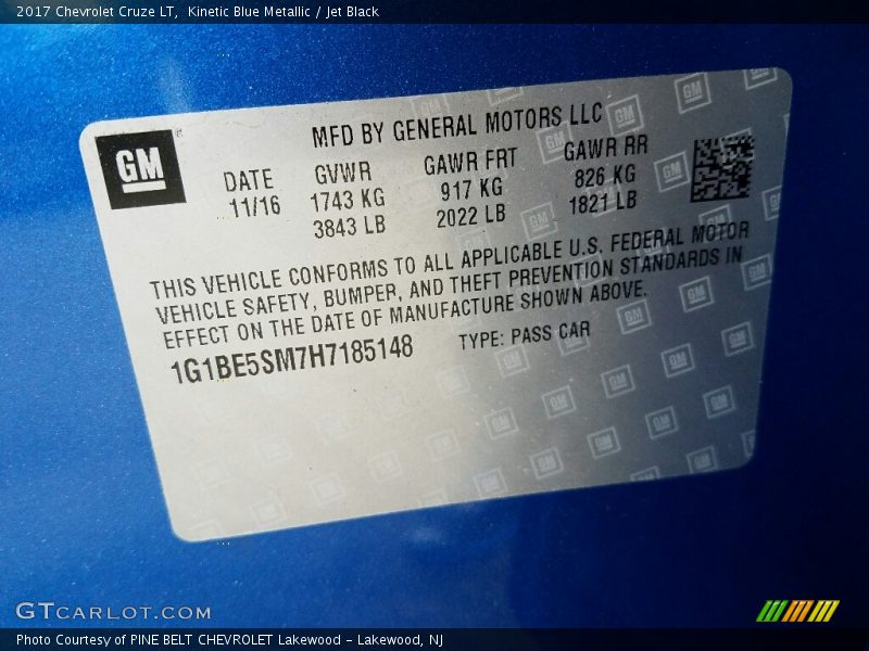 Kinetic Blue Metallic / Jet Black 2017 Chevrolet Cruze LT