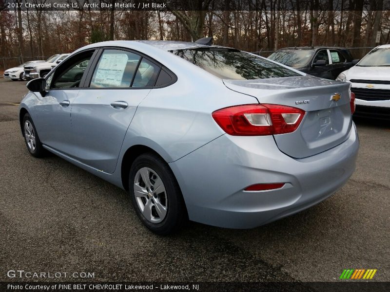 Arctic Blue Metallic / Jet Black 2017 Chevrolet Cruze LS