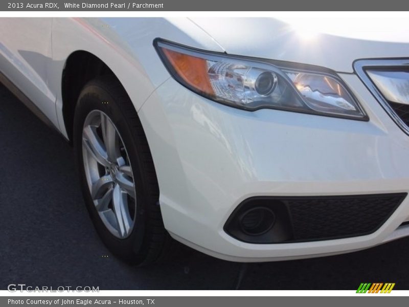 White Diamond Pearl / Parchment 2013 Acura RDX