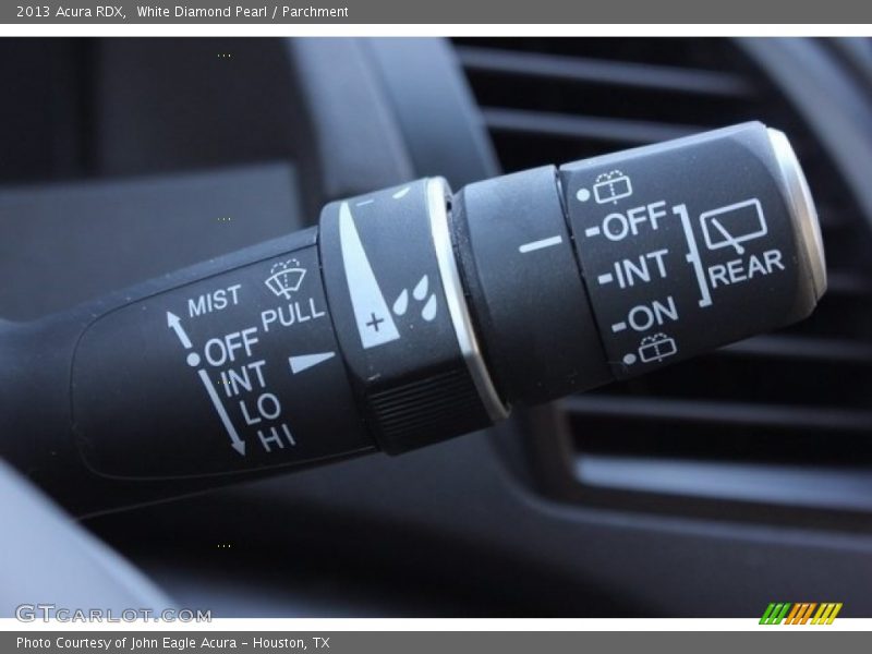 White Diamond Pearl / Parchment 2013 Acura RDX