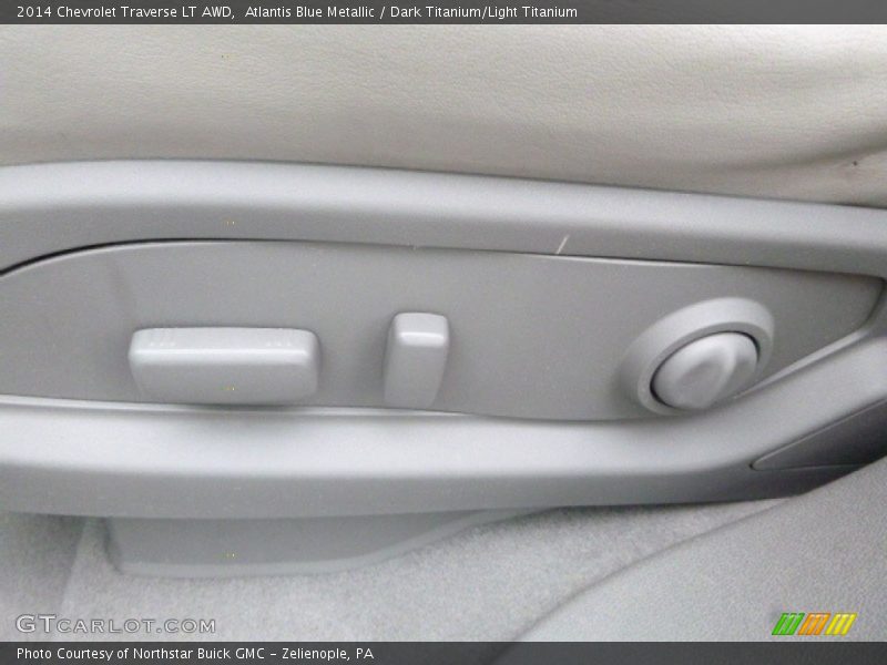 Atlantis Blue Metallic / Dark Titanium/Light Titanium 2014 Chevrolet Traverse LT AWD
