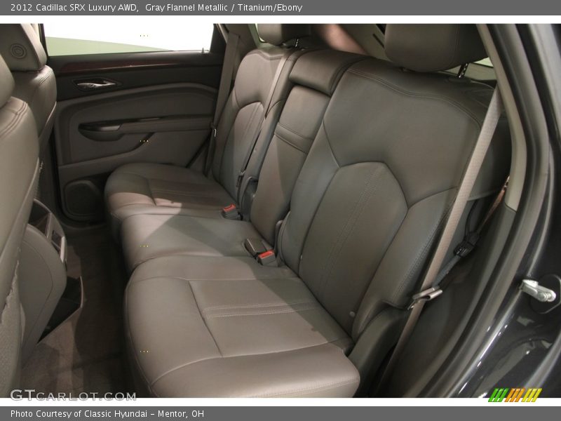 Gray Flannel Metallic / Titanium/Ebony 2012 Cadillac SRX Luxury AWD