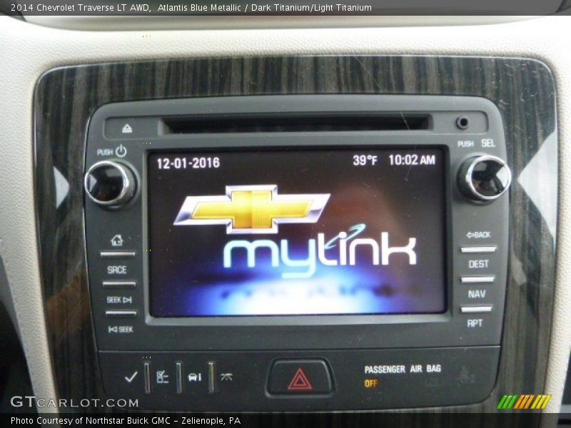 Atlantis Blue Metallic / Dark Titanium/Light Titanium 2014 Chevrolet Traverse LT AWD